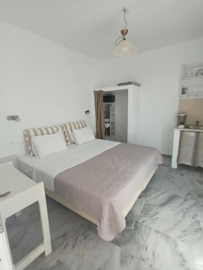Theofanis Studios Agia Anna  ภายนอก รูปภาพ