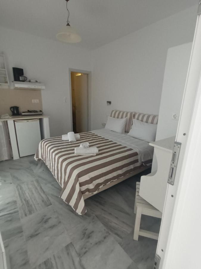 Theofanis Studios Agia Anna  ภายนอก รูปภาพ