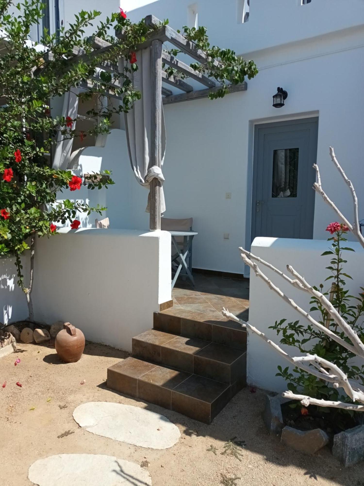 Theofanis Studios Agia Anna  ภายนอก รูปภาพ