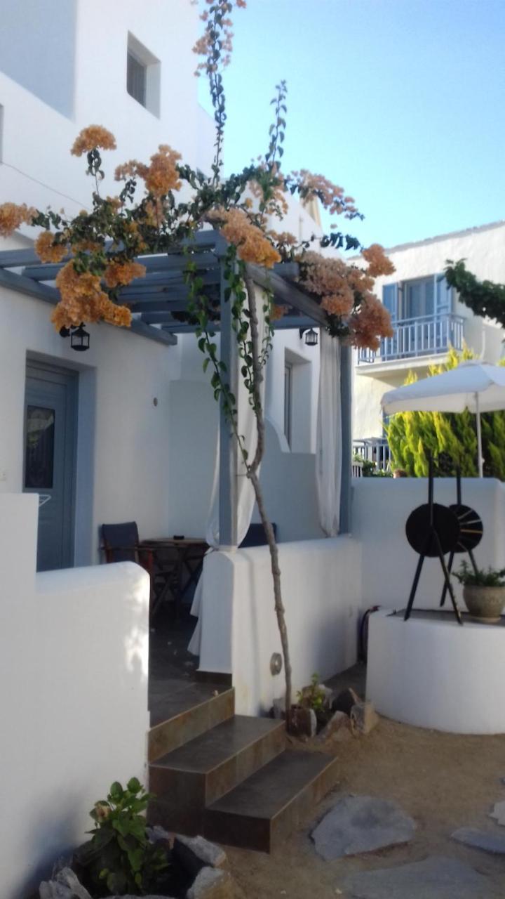 Theofanis Studios Agia Anna  ภายนอก รูปภาพ